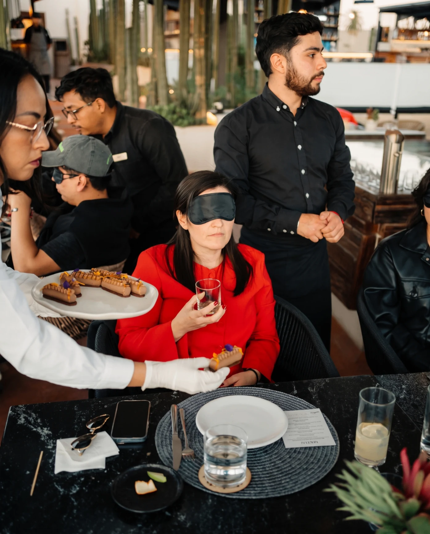 Blind Tasting — moment 3