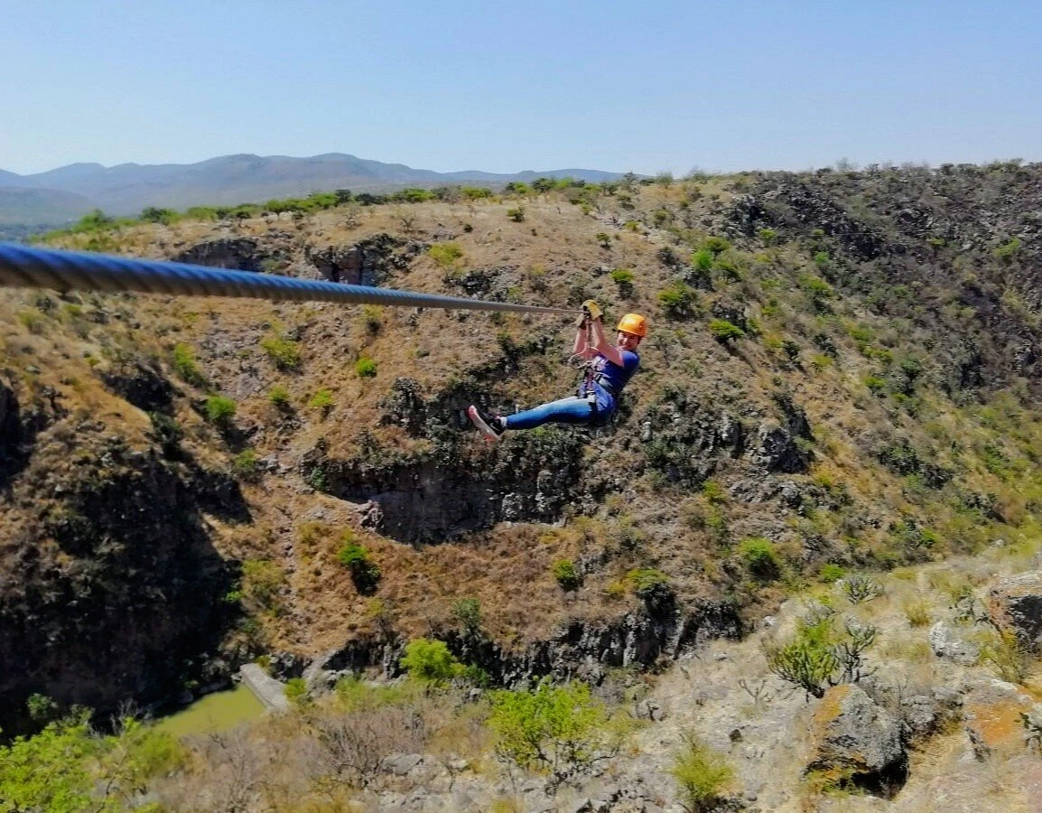 7-Zipline Circuit + Guided Hiking